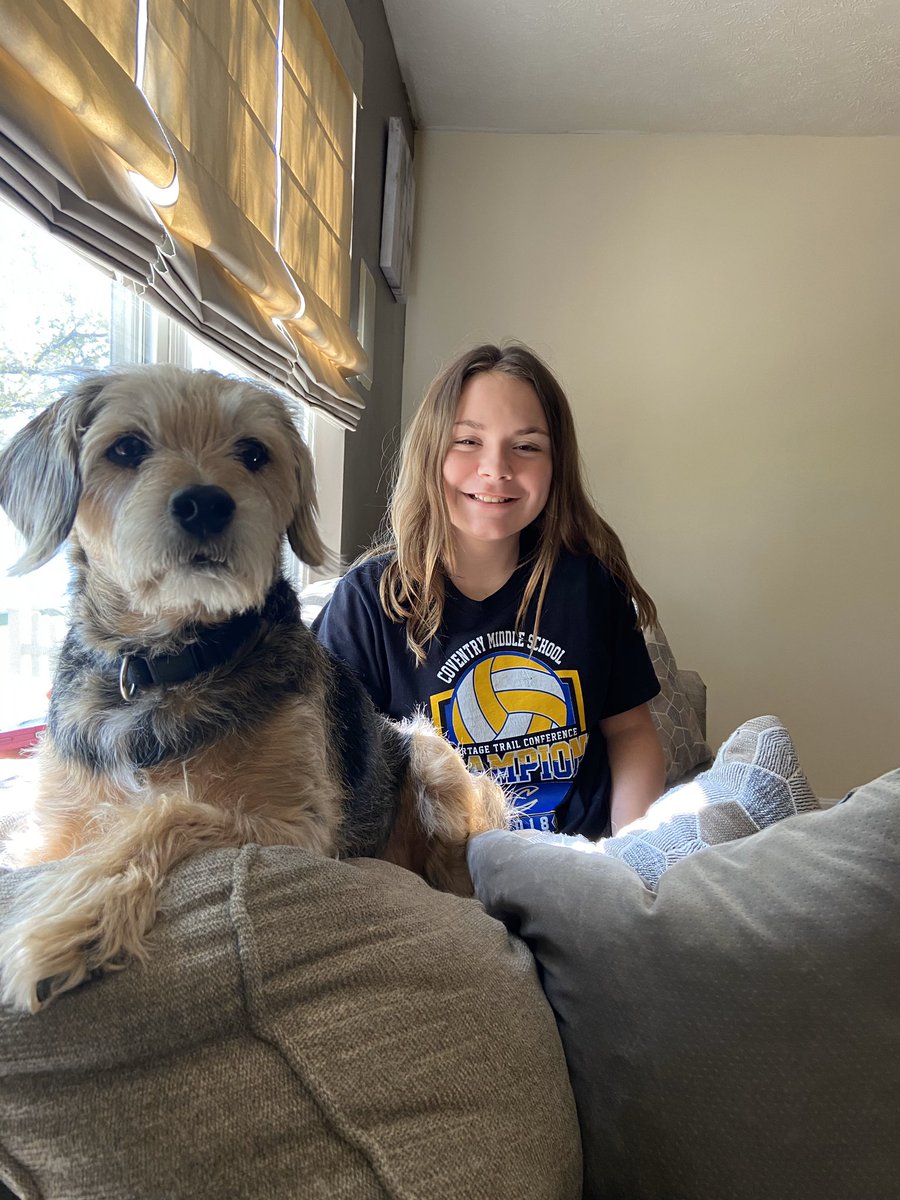 morgangoodlet's tweet photo. #yeson8 #cometstrong @CHSComets https://t.co/5nzxCUPhe2