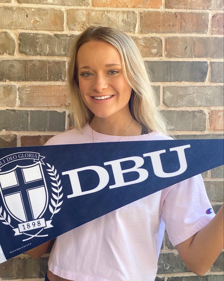 kevinwsamples's tweet photo. Congrats Macey Weable for being accepted to Dallas Baptist University and your scholarship you earned through your hard work.  Another outstanding Senior @Rockwall_HS https://t.co/MAcWA9WjMq