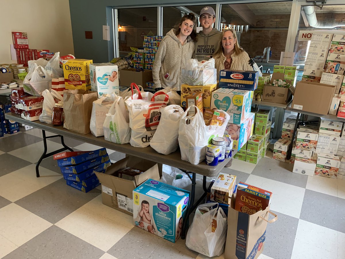 Thanks to the Earley family -and especially Sean and Brigid-for just dropping off food collected in  neighborhood in Franklin this weekend for <a href="/HockomockYMCA/">Hockomock Area YMCA</a> emergency food initiative
Congrats proud parents  <a href="/Briearl1/">BrianEarley</a> and Erin 
Distribution again this Wednesday at all Y branches