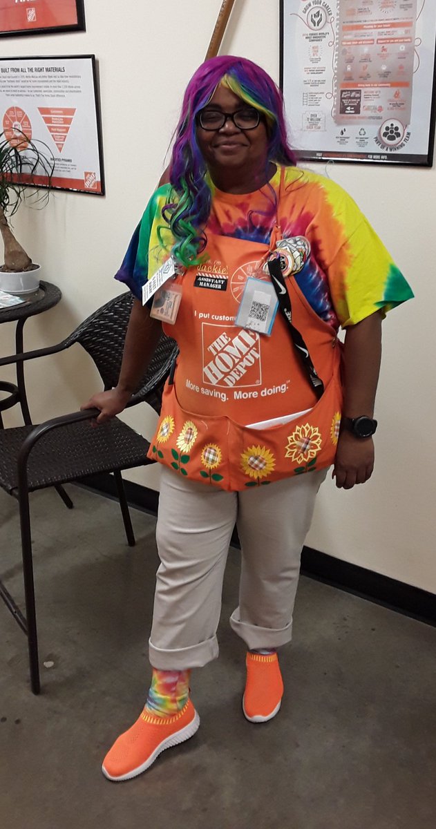 AquaTheFina's tweet image. Week 3, Day 1 of #MWSpringSpiritWeek @HomeDepotBG2318 Jackie is Totally Groovy!!  #TieDyeDay #D250Rocks @Jackie88352970 @jody_delicato @john_l_gossett @RoWilliams1 @RStOnge250 @joethd @Sharmarl_King @SasmBraxton @curtiscurry40 @klswitzer @derek_rickard @JermaineTHD @RobD250