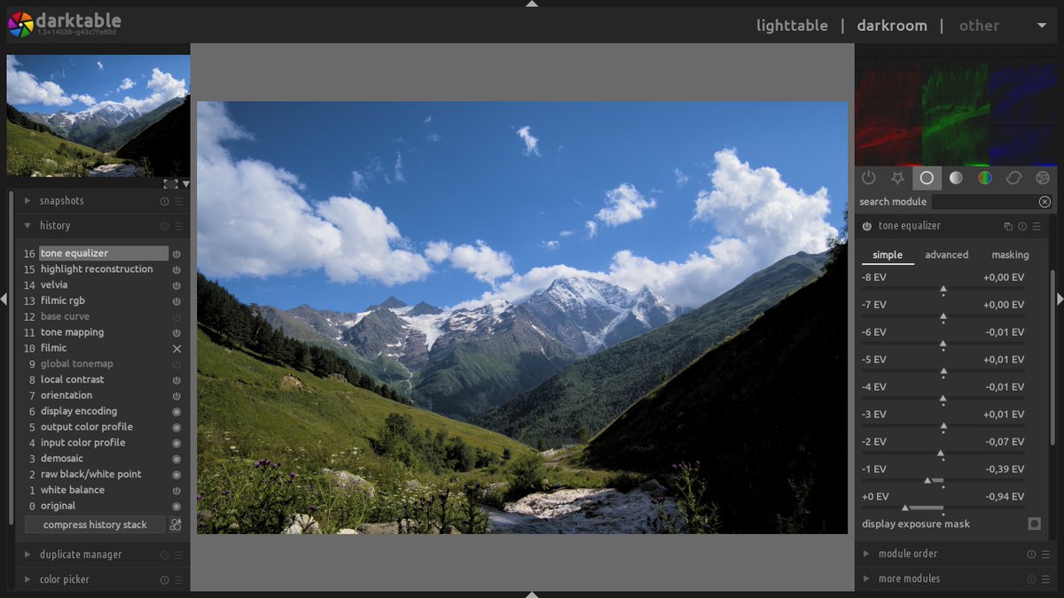 Oh, and speaking of scopes, Dan Torop added RGB parade  to <a href="/darktable_org/">darktable.org</a>