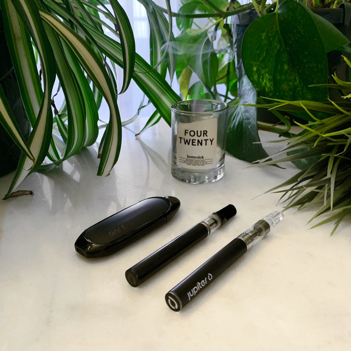 we_are_jupiter's tweet photo. We hope everyone is having a happy and relaxing holiday! Stay safe and please remember to #puffpuffDONTpass! #JupiterResearch https://t.co/GDqK9c1Rup