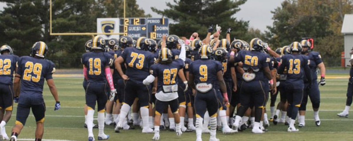 Extremely blessed to receive an offer from Graceland University! 🟡🌑🐝@willie_lawrence <a href="/GracelandFB/">Graceland Football</a> <a href="/ben_krzeminski/">Ben Krzeminski</a>