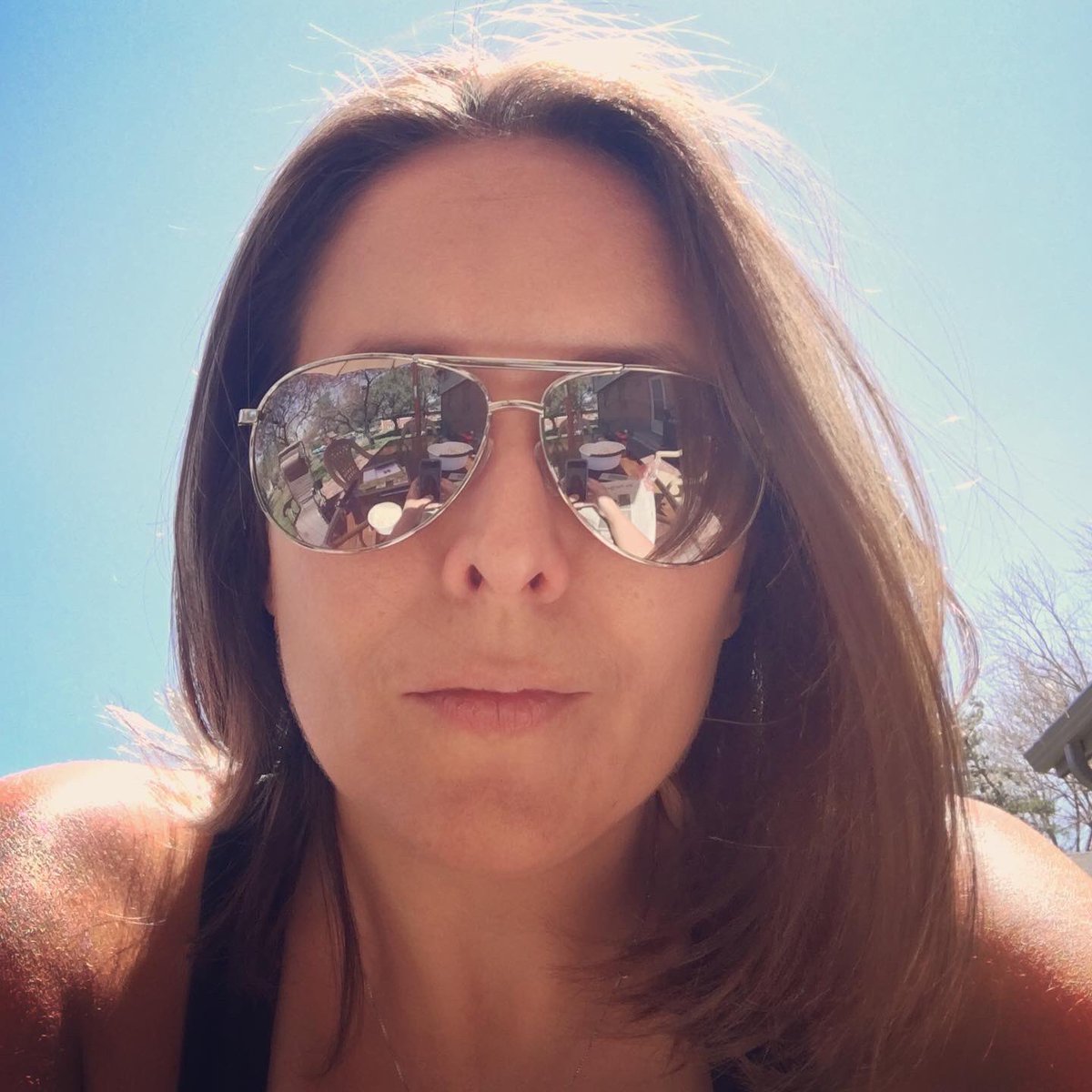 TheTenorchick's tweet photo. Trying to work from home has been seriously challenging (logistically, mentally, emotionally), but little things like taking a lunch break to eat popcorn on the patio just brings me joy. ☀️😁❤️

#covi̇d19 #quarantine #workfromhome #littlethings #momlife https://t.co/BdtDFyjlJE