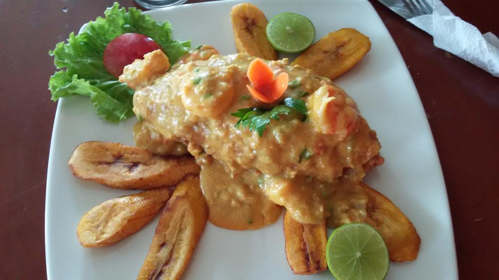 LedezmaJC's tweet photo. Un rico enrollado de marisco #Peru #Venezuela #MexicoMagico #Comidas #comida #20Abril #quedatencasa #Delicateses #Hipismo #cuarentena @radiohipico1 https://t.co/crgOQjpyBs