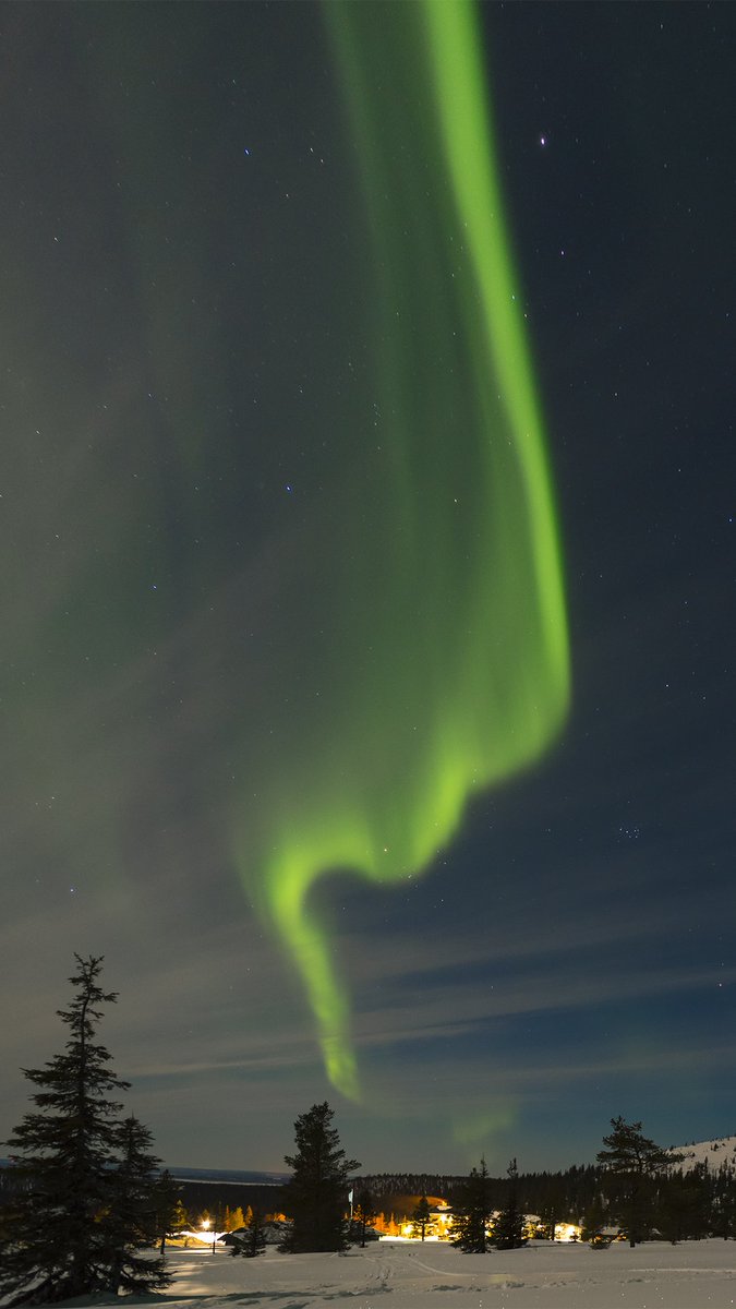 Yeni duvar kağıtlarımız geldi. Daha çok kişiye ulaşması için retweet, beğendiğinizi telefonunuza uygulayıp ekran görüntüsünü de yoruma bırakın.
#Wallpapers #Astrophotography