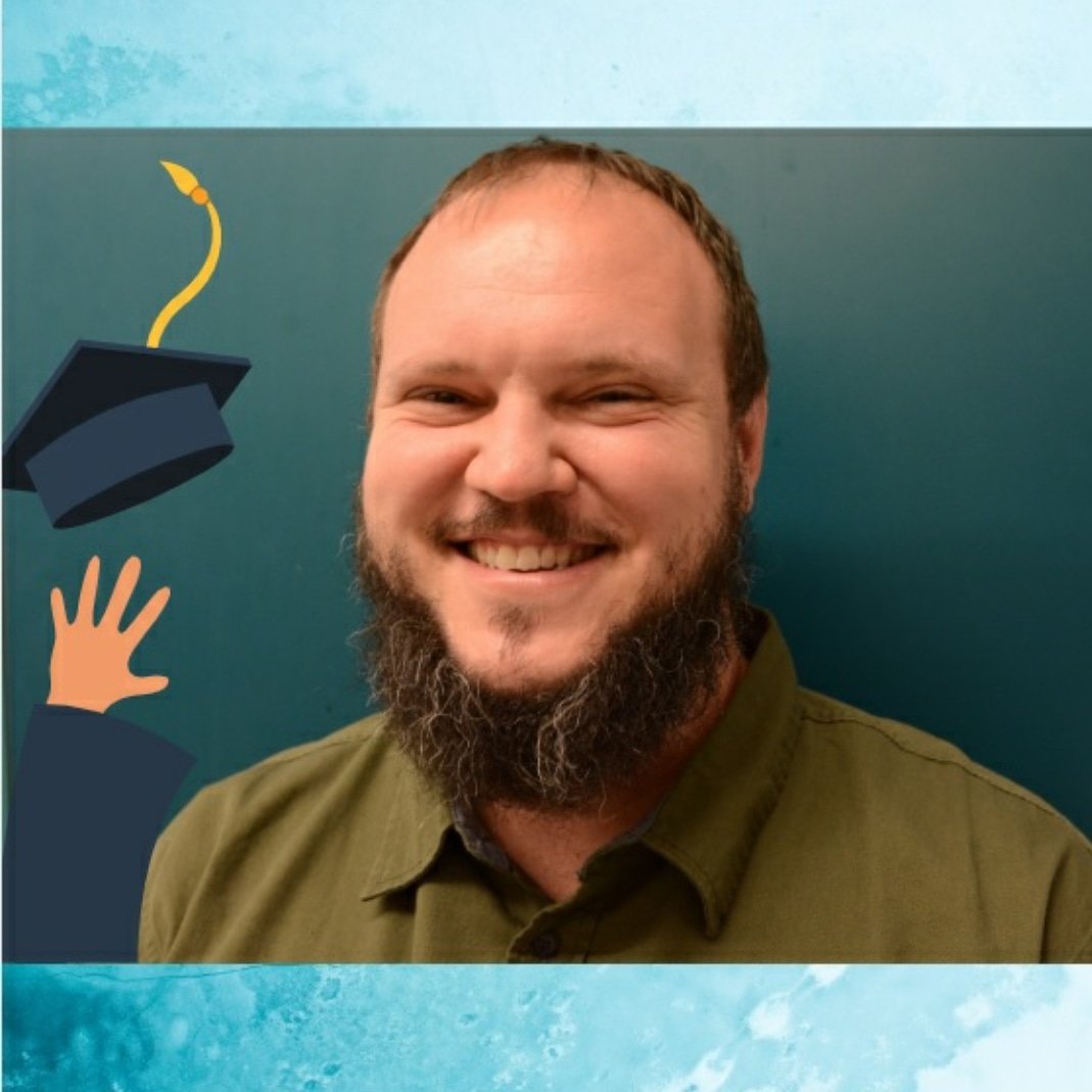 sps_fau's tweet photo. 🎓Robert Snyder is graduating with his B.S. in Physics. Robert accepted a job as a Systems/Mechanical Engineer at L3Harris in Dallas, TX.🎓
He has been a team lead in the Quantum Optics Lab under Dr. Miller for 2 years!
#physics #sps #graduate #fau #science #research #university https://t.co/mjgGaVDhuk