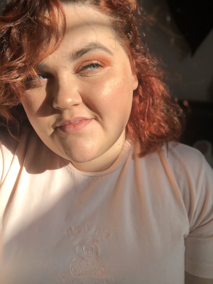 therarest3's tweet image. 🌸Hello!🌸
My name is Kelp and I go on adventures as other characters, exploring the post apocalypse, the depths of fantasy, and many other worlds!
Come adventure with me! 

🎮twitch: twitch.tv/therarest3

🧝‍♀️ TikTok: vm.tiktok.com/78vBkj/ 

👗 Insta: instagram.com/glamourandglov…