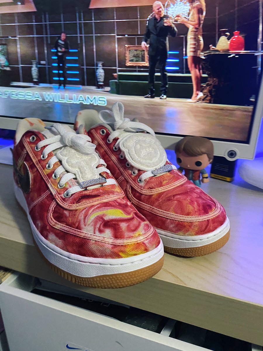 elizastreet_'s tweet photo. Travis scott fuego 🔥 https://t.co/ifBfYna5nX
