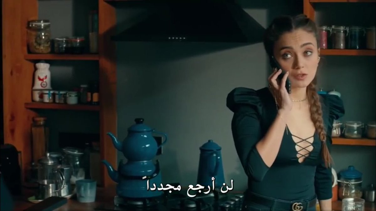 Efsun sensed that cagatay Will harm y if he learns about His visits To Her house,she thought that the best solution is To leave,so as To protect y from C and in the same time To make things easier for y,because she knows that he wasnt able To stay away from her  #cukur  #EfYam ++++