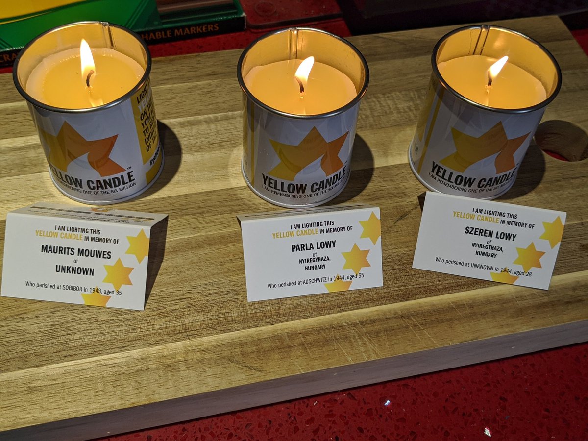 jcraft's tweet image. #yellowcandleuk #yellowcandle #YomHaShoah 

In memory of those who perished....may we never forget