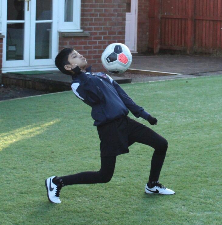 cd7_official's tweet photo. Eyes on the Prize 👀⚽️

#tekkerz #433skills #backyardfootball #footballlife #ynwa #ynwagram #cd7 #liverpool #liverpoolfans #footballskills #MotivationMonday https://t.co/VLes0eanG1