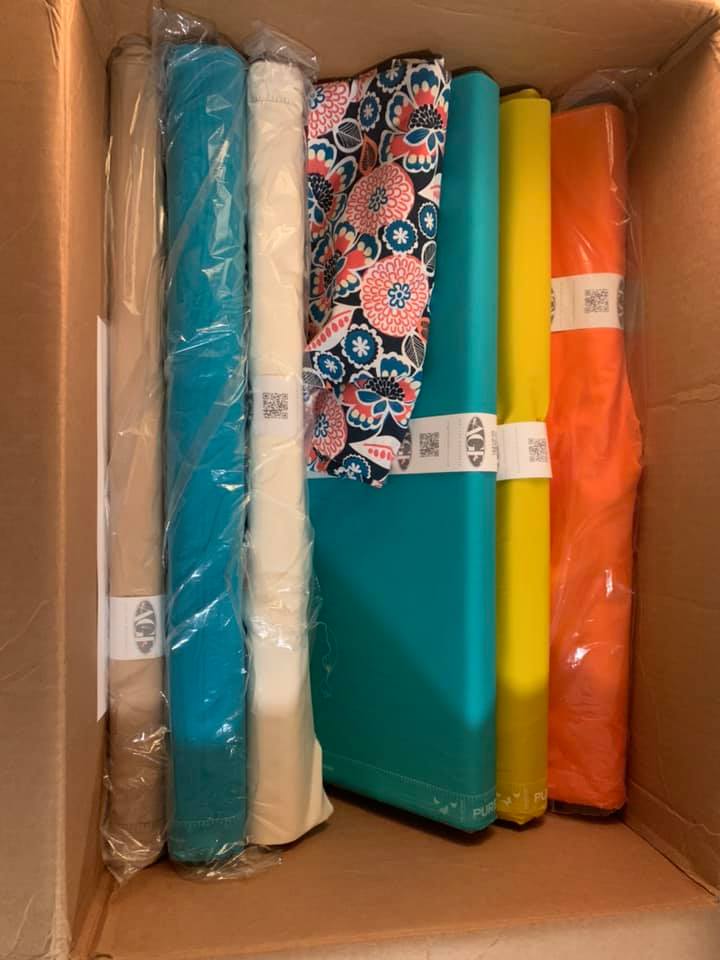 PpeHunt's tweet image. We got beautiful fabric that is waiting for its handlers. Can you make some masks for us or caps? Please email us @ maskdrive2020@gmail.com and get your pieces out to people in need.
#COVIDkindness #Masks4All #MasksNow #sewing #PPEshortage
