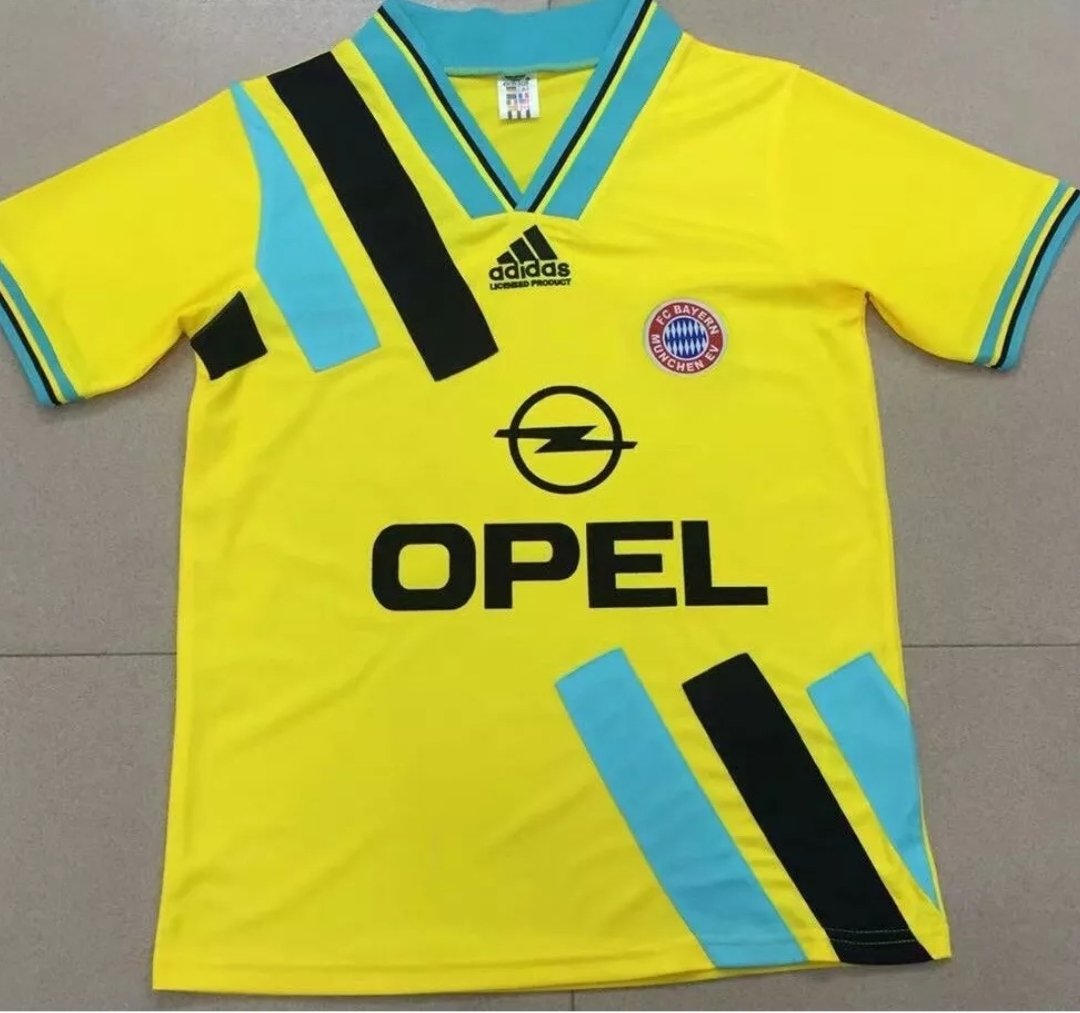 Oh my days, please not this. Is anything safe from the fraudsters? As a lover of Bayern shirts, and the 93-95 being one of my favourites, this is physically painful to look at.