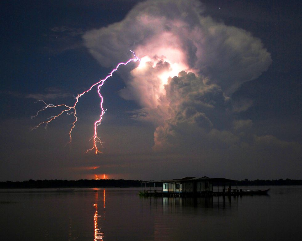 ~ track 7 TO BE SO LONELY -Ciénaga del Catatumbo, Zulia