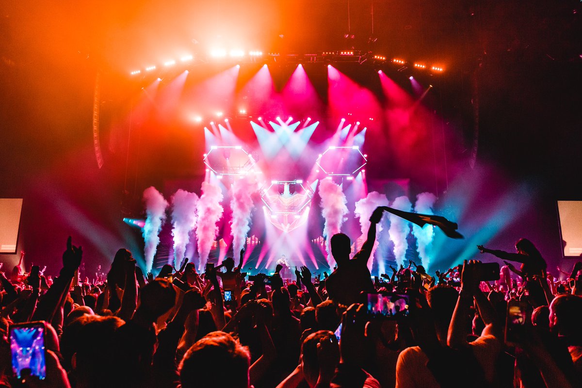 GerryCinnamon's tweet photo. Until next time 🔥 
UK/IRE TOUR 2019
https://t.co/iSg7Gq3kDY https://t.co/hNHSmIJM5q