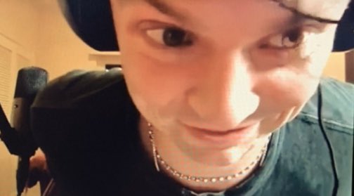 sunflzwers's tweet photo. DON’T BE SHY PUT SOME MORE
#SpillingtheQuarantea #5SOS https://t.co/Ax4yQzLeQa