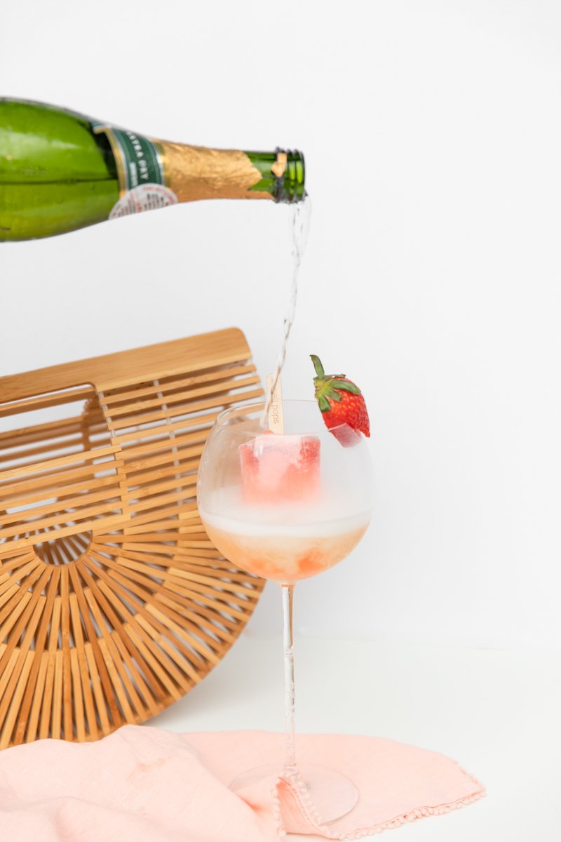 SwellPops's tweet photo. I was supposed to be on the beach in Puerto Rico today 😭 Anyone else missing a vacation because of this pandemic? Create a staycation at home and treat-yo-self. Complete with sunshine, champagne, and Swell Pops 🌞 https://t.co/gpY3wBmFdt