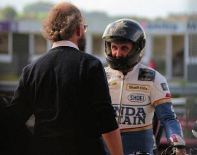 popsyosh34's tweet photo. 1985 Thruxton
Roger Marsha11
#Pingley #HondaBritain https://t.co/uguRNCsCRl