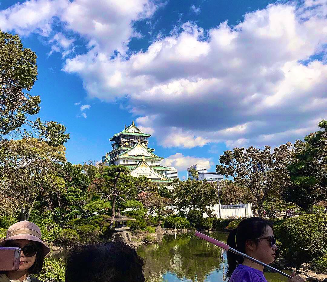 Day 19,  #Osaka also has a nice castle, original interior was not kept as in Himeji, but a very nice museum, great views of the city from the top plus a park, shops & restaurants  #Japan  #Osakacastle – bei  大阪城 (Osaka Castle)
