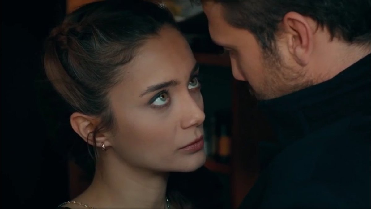 But y was like asking E a question,he told Her dont you want?means he knows she has feelings for him,that she loves him,but he is still confused,because E doesnt let Her feelings control Her,she always tries To act strong in front of y and she hides Her feelings  #cukur  #EfYam ++