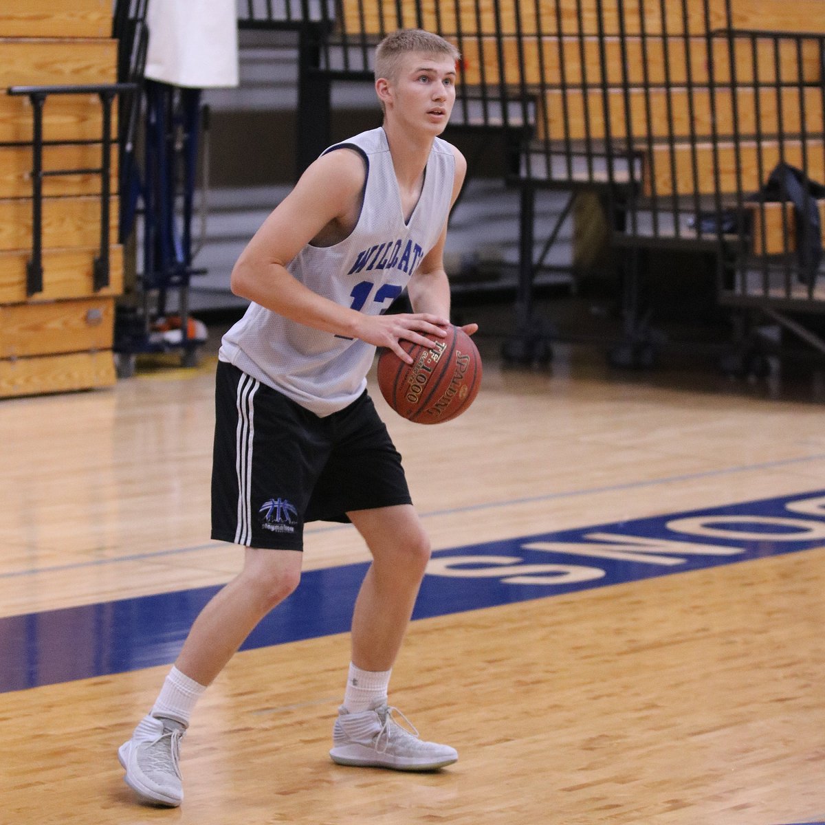 WisBBYearbook's tweet photo. Longest current winning streaks in Wisconsin boys' basketball, both overall and within league play ... https://t.co/mWGCjuYLOt https://t.co/8jBgFaItO4
