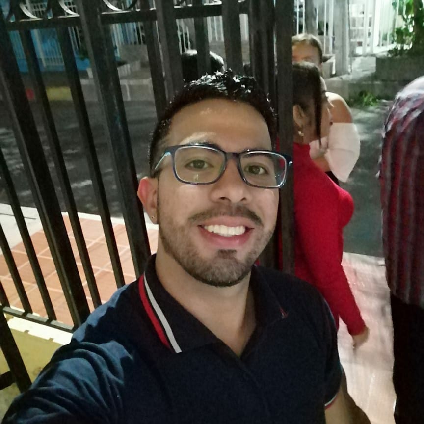 Bryan_vasb's tweet photo. #NuevaFotoDePerfil https://t.co/EYskmqgEJP