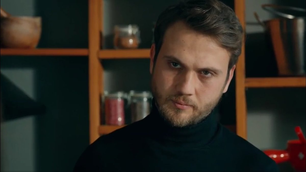 E said To y that there is no importance of what i want since you have someone waiting for you at home,y instead of leaving he put his coat on the kitchen counter,E always makes him remember his duty toward nehir and the baby,she thinks of Her more than him  #cukur  #EfYam ++++