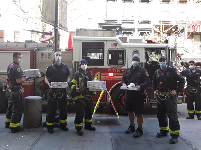 FDNY's tweet photo. FDNY #Engine54 #Ladder4 were provided lunch by former NYPD inspector @joelisiNYC yesterday, as a thank you for their service during the city's response to COVID-19 https://t.co/PAvdu0QgmT