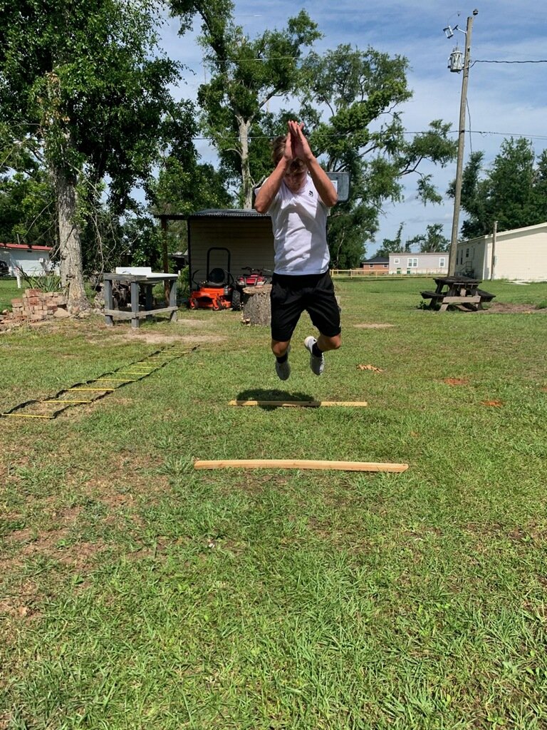 Coach_BeauJohn's tweet image. Alright Tigers 2023 LB/RB T. Jones getting it done and finding a way today! #dotdrill #jumping #agilityladder Who else is finding a way today? Send me those pics and vids