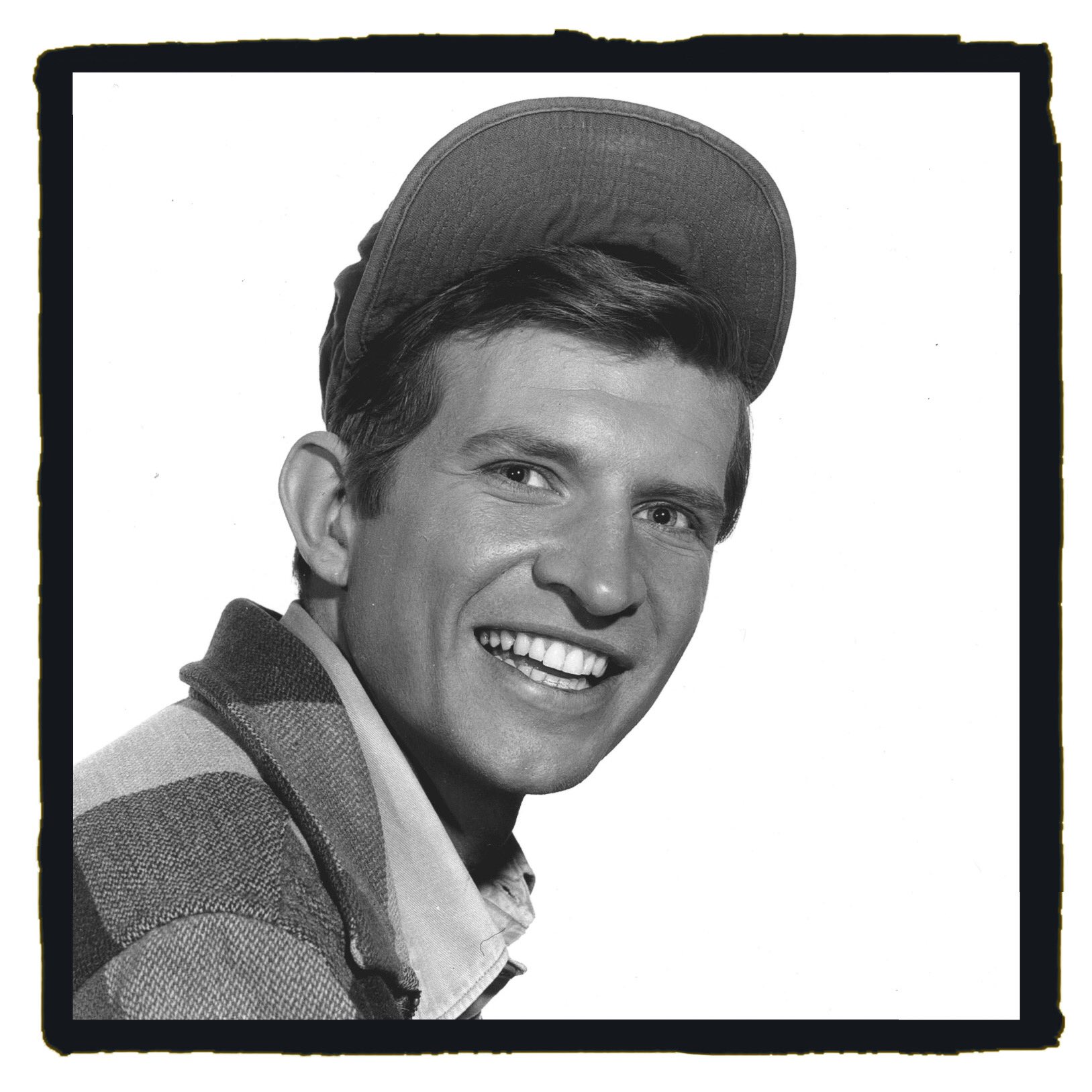 Actor Tom Lester has died at the age of 81 / Twitter