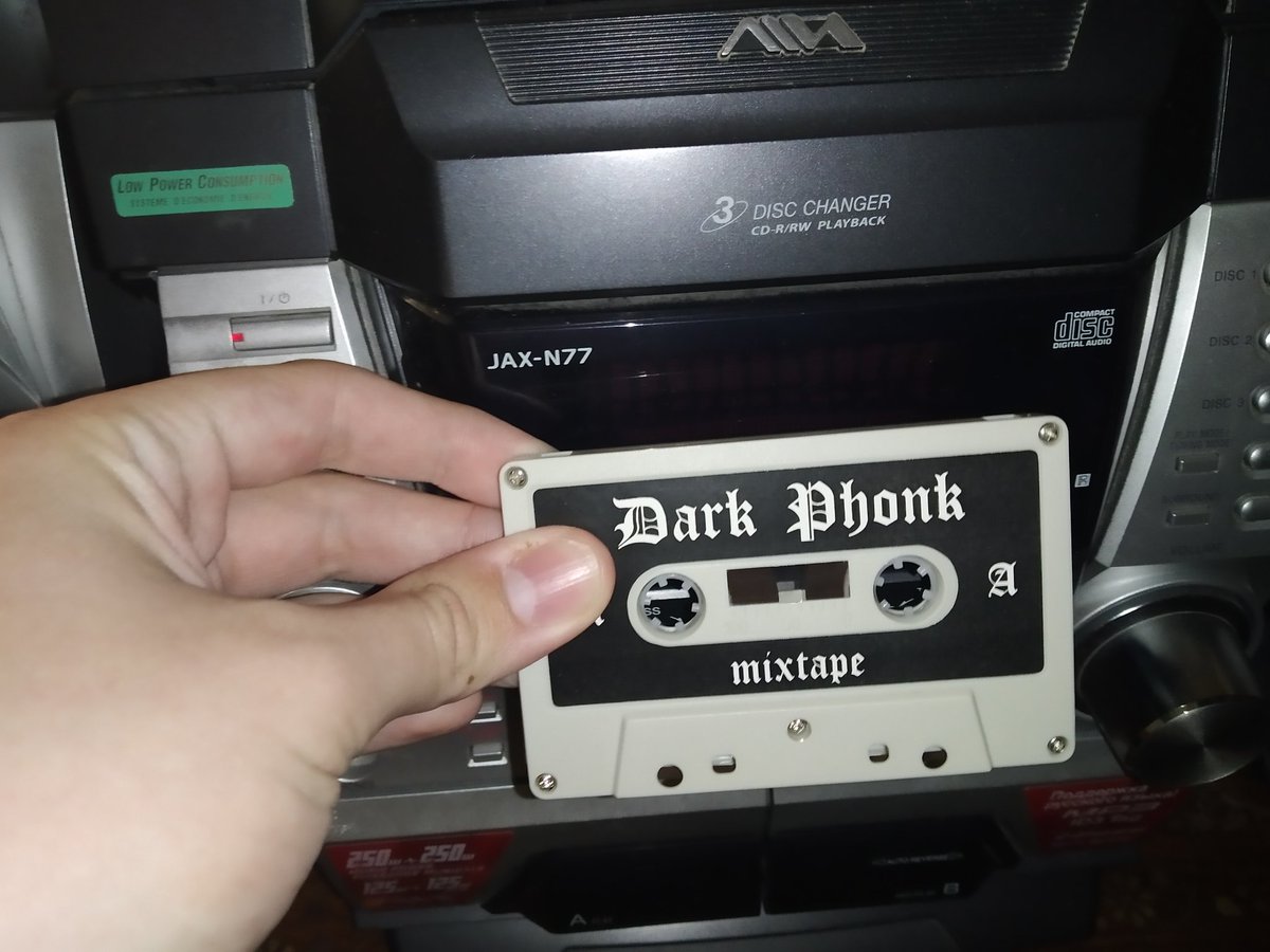germannosovvv's tweet photo. @vladimir_not @APOC_KRYSIS True phonk fans are listening to tapes yo https://t.co/xPtqHwmylI