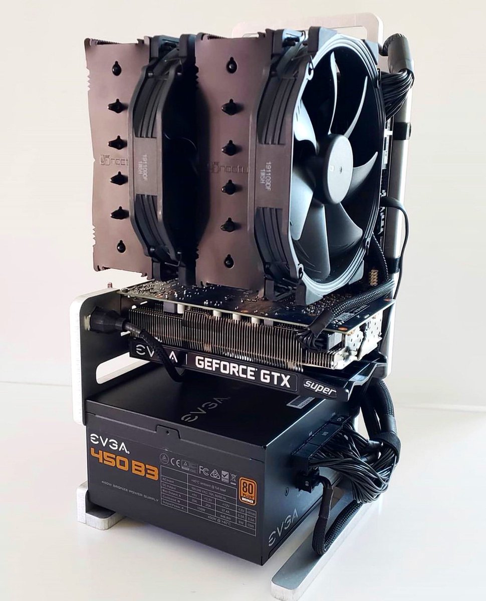 Mods minimalistas que nós adoramos!
#evga #evgabrasil #teamevga #evgagtxsuper #evga450w #pcgaming #pcmods