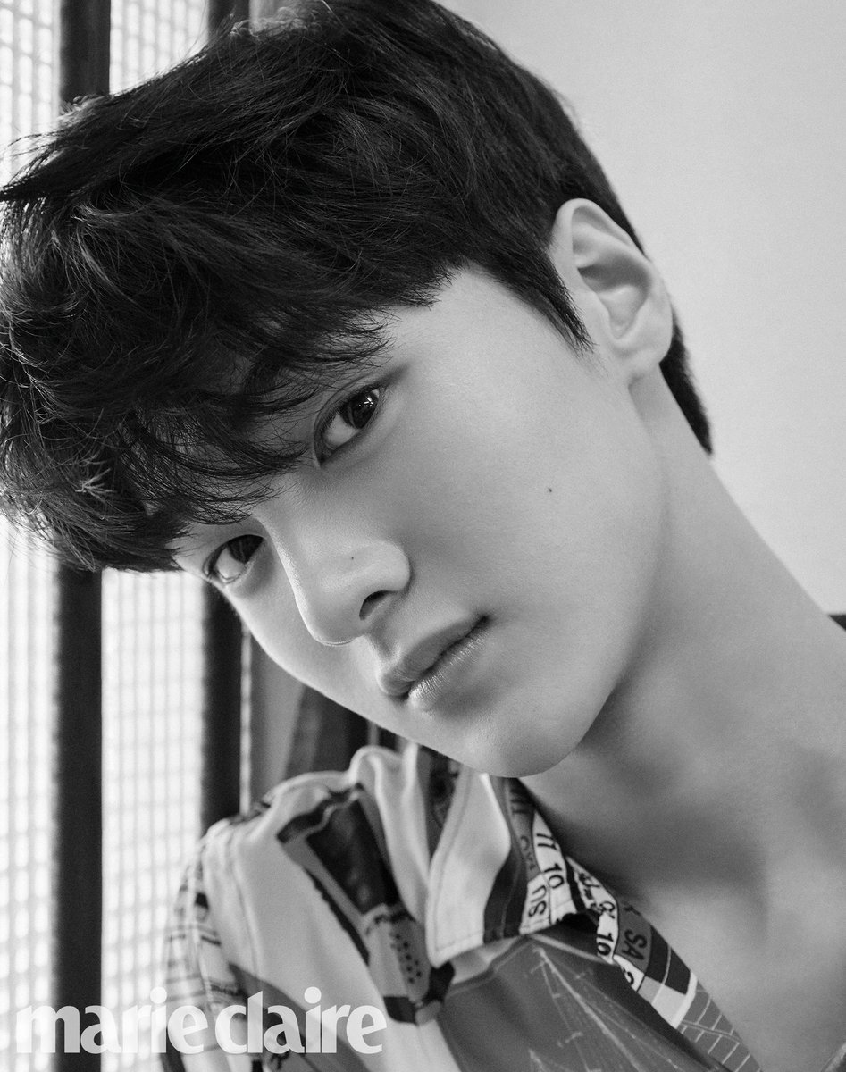 chajunho_th's tweet photo. [PIC] ภาพของจุนโฮจากทางนิตยสาร Marie Claire ประจำเดือนพ.ค.นี้ค่ะ 🌿

#ชาจุนโฮ #CHAJUNHO #차준호 https://t.co/v8vhmal7gO