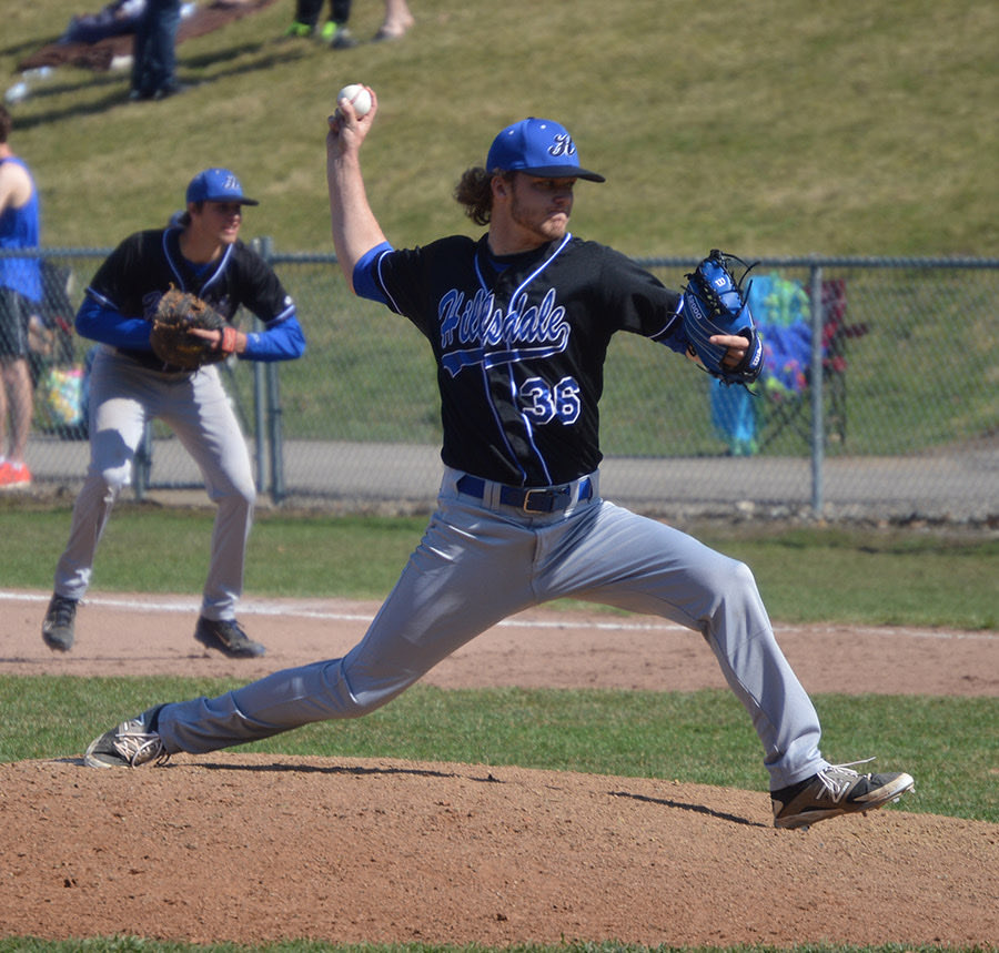 HillsdaleBSBL's tweet photo. OTD 2015: Jake Gardner came off a stellar week on the mound

@jake_gardner6 earned 2 W’s in 15.1 IP, allowing only 1 earned run and striking out 10... Including and 8 shutout innings in a 1-0 win over SVSU 💪 https://t.co/KPAISeD0aJ