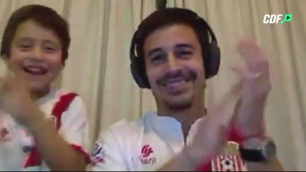 mcupurapasion's tweet photo. ¡TERMINÓ EL PARTIDO!
Gonzalo Mall y Carlos Espinosa estuvieron al mando del triunfo albirrojo. Un 3-6 en favor de Curicó Unido, para clasificar a Cuartos de Final del Torneo eSports.
#UDECH 3-6 #Curicó https://t.co/jtYM7EDTAu