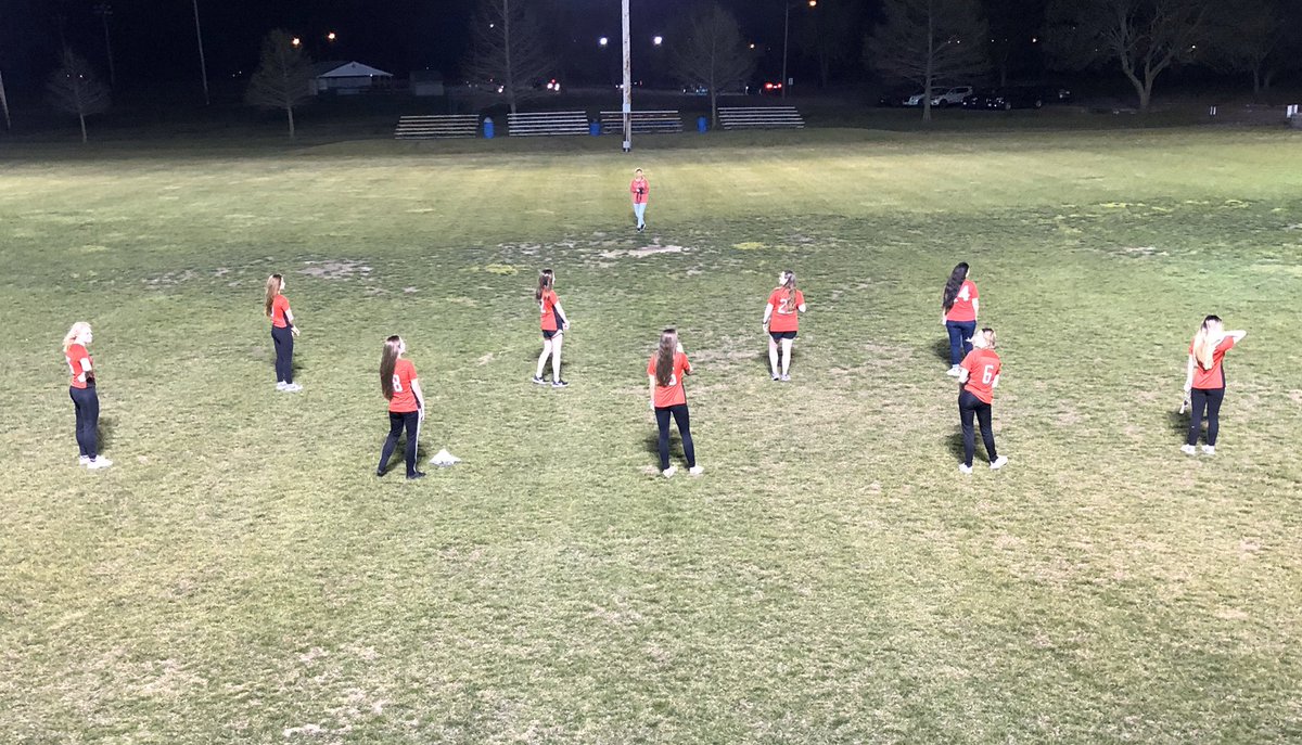 SikestonSoccer's tweet photo. At 20:20 (military time) we honored our seniors this evening by turning on the lights and scoreboard for 20 minutes and 20 seconds. We are hoping to be able to do more to honor them in the weeks to come. https://t.co/zg9w3ueytJ