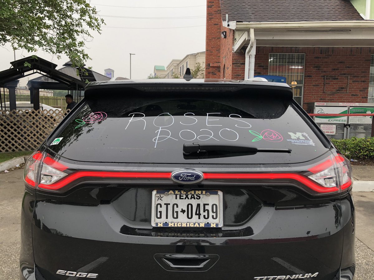 CathMiers's tweet photo. Congratulations to all the #ywcpa #seniors2020 I'm so proud of all of you. It was great to see you during the car parade. https://t.co/xSDbyBhtLh