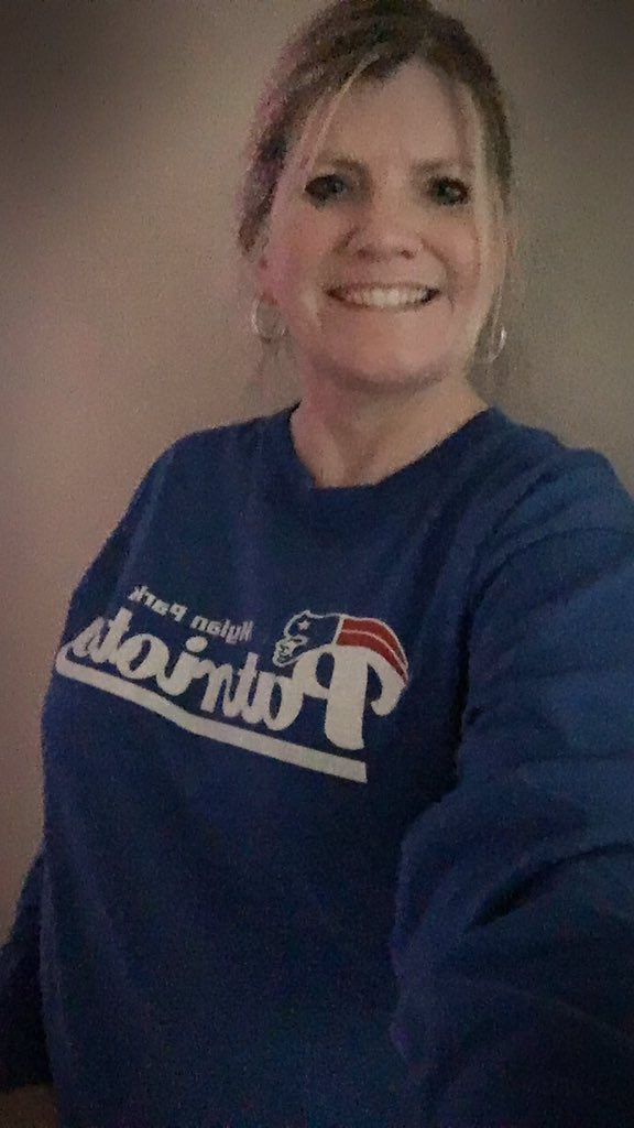 CastoMrs's tweet photo. It’s Mylan Park Elementary Spirit Week! Today is Mylan Park Spirit Wear Day.  @MylanPatriots #mylanpatriots #VirtualSpiritWeek #lovemyWVschool https://t.co/KlXFjQsMIv
