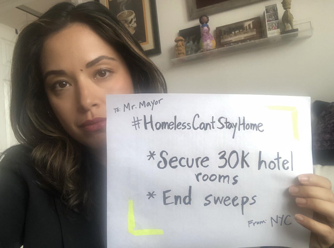 CarlinaRivera's tweet photo. There are plenty of rooms in NYC to house our homeless NYers. Joining advocates today to tell our Mayor to secure thousands of rooms now and end the sweeps and targeting on our streets #HomelessCantStayHome https://t.co/mGNXwphHqx