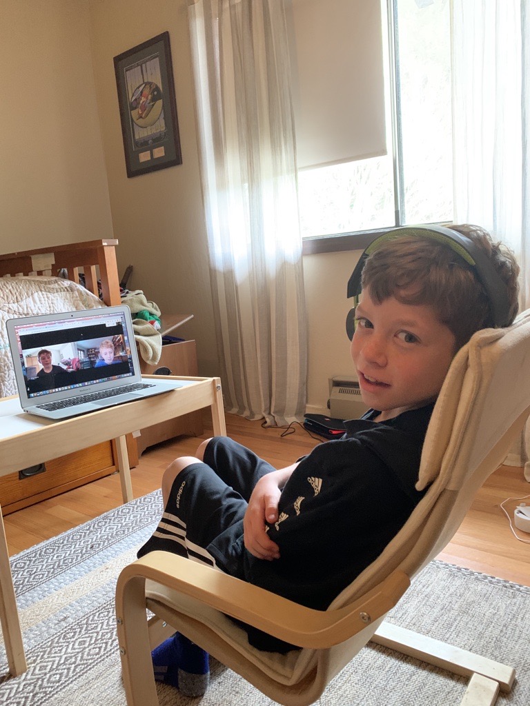 Plantronics's tweet photo. How well are your kids #LearningFromHome? Get them set up with right gear to hear ๐and learn ๐ง successfully. The #BackBeat500 is our favorite choice. You can thank us later.๐
Learn more ๐ https://t.co/eD8PojtmqE https://t.co/zqxeJhQQQW