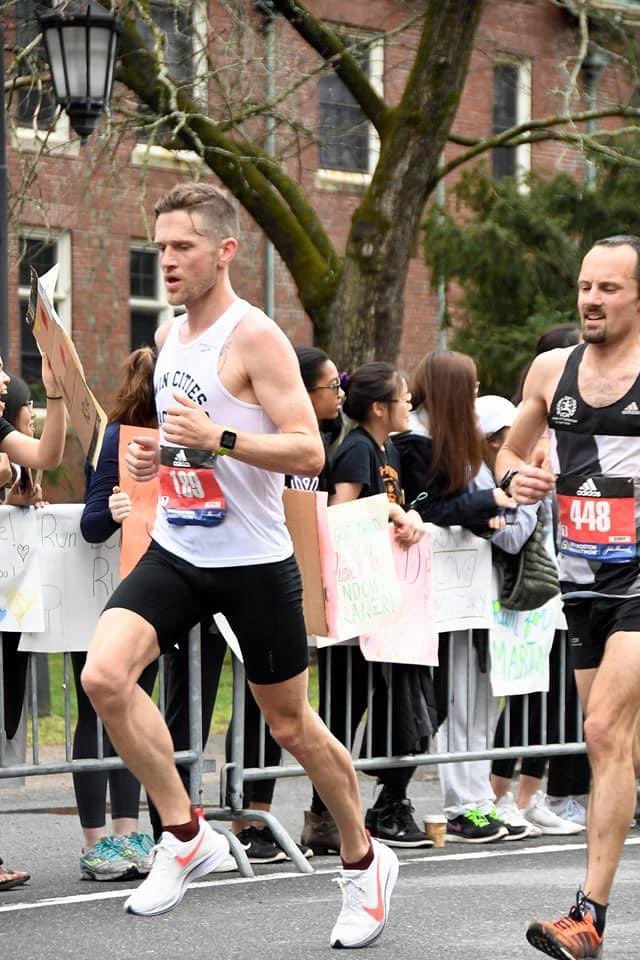 Monday’s are for marathons🦄

Wish we were on Boylston street celebrating, but that will have to wait until September.

📷: <a href="/kbrink4/">Kelly(Brinkman)Boler</a> / 2013 <a href="/bostonmarathon/">Boston Marathon</a>
📷: Erik Teig / 2019 Boston Marathon

#tctc
#bostonmarathon
#marathonmonday
#runningculture
#marathonvibes
#keeprunning