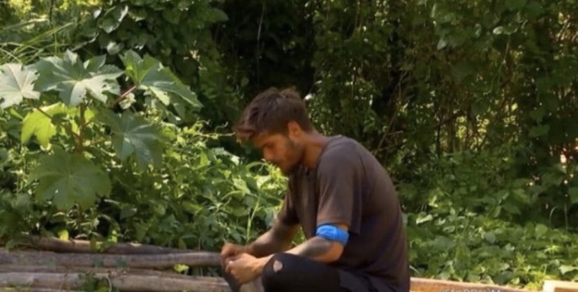 ŞANLI TÜRK HALKI HERŞEYİ GÖRÜYOR KARDEŞİM YÜZÜNÜ ASLA ASMA VE BAŞIN DAİMA DİK OLSUN KURTLAR SOFRASINDA TEK KALDIN ZANNETME 
ŞİMDİ TEK SORU BARIŞ SAYI ALINCA KARAKTERSİZLER ORDUSU BOYNUNA ATLAMAYA DEVAM EDECEK Mİ??#survivor2020