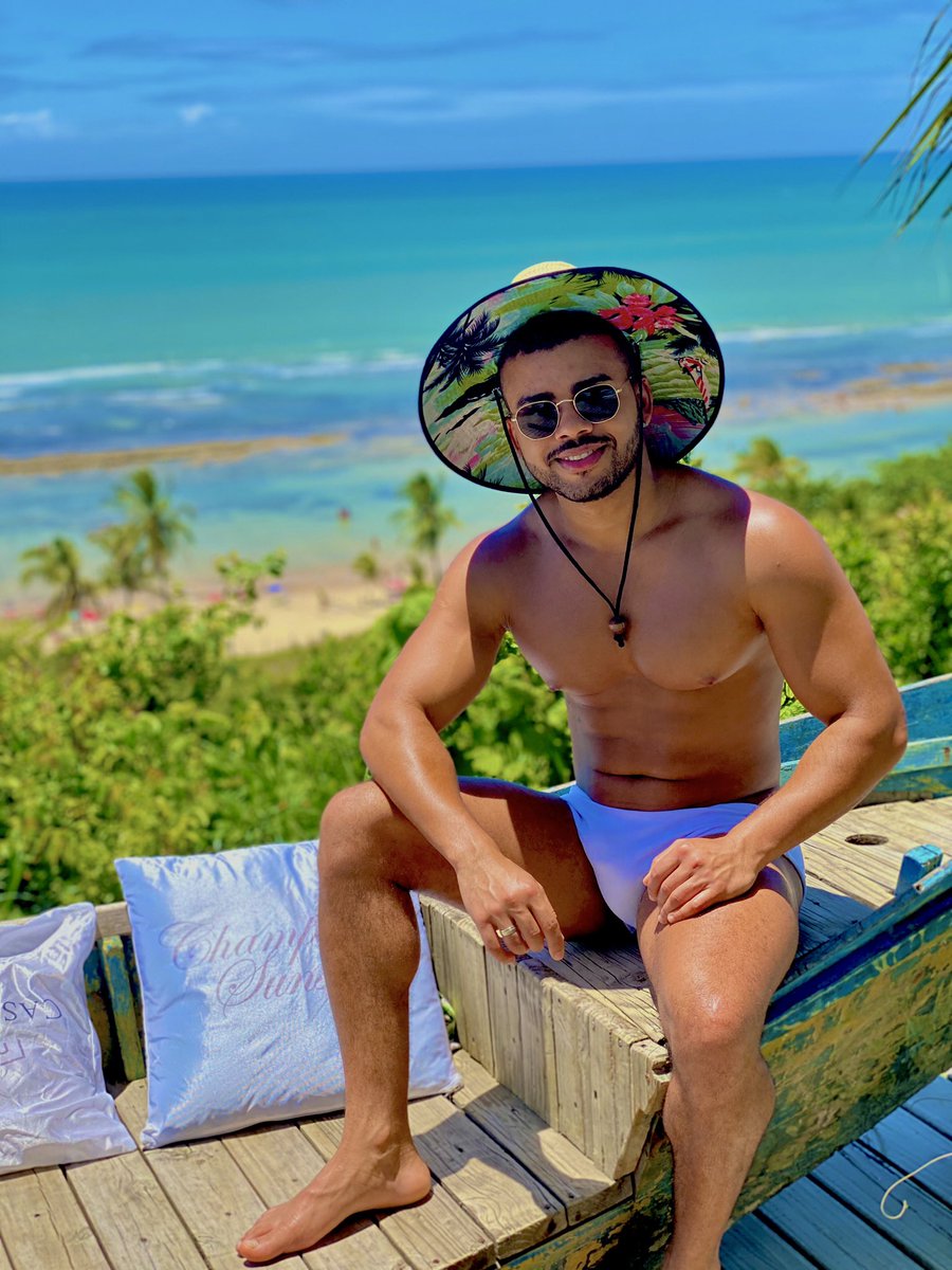Gugaleitte13's tweet photo. Saudades da praia 🏖 https://t.co/w5M481RNz6