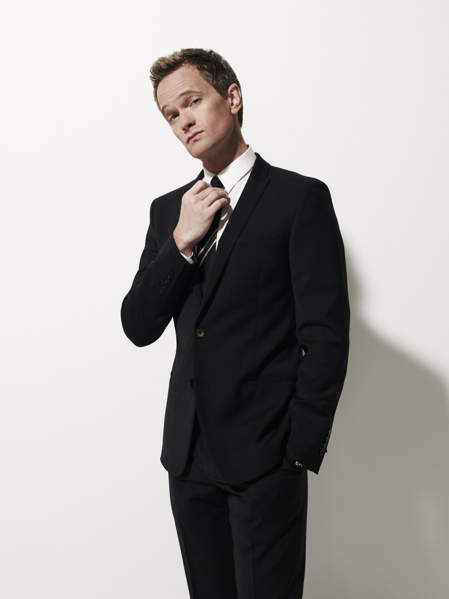 OfficialHIMYM's tweet photo. Advice from Barney:
1. Don't get married until you're 30 
2. Play laser tag once a week
3. Give at least as many high 5's as you get
4. Teacup pigs are lady magnets
AND most importantly, whatever you do in this life it's not legendary unless your friends are there to see it 💛 https://t.co/Rj6StJzRpQ