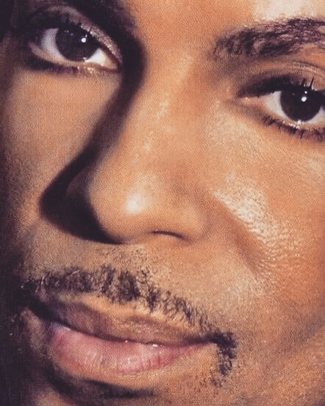 nuriaesfer's tweet photo. #Prince
#PrinceRogersNelson
#ForeverInMyLife
4 years without U.
1958-2016
Best artist ever.
#RestInPurpleRain 
💜💜💜 https://t.co/MNn8y81WgF