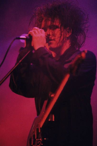 Happy birthday robert smith u own my heart 4ever n alwayz x x x 