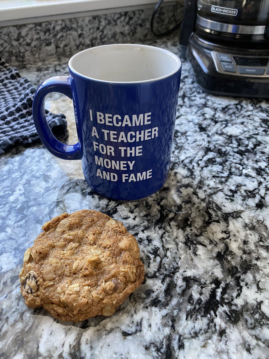 MrsBlackghs's tweet photo. It happened yesterday but what are days anymore anyways?
Cowboy cookies for #makeitmonday #GHSvirtualspiritweek @graftonstuco https://t.co/hXEyBiLepO