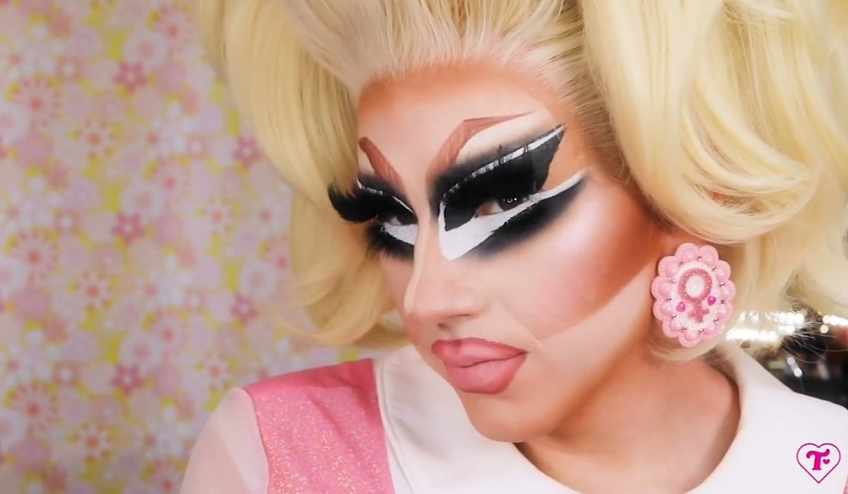 Trixie Mattel™ on Twitter: Eye Makeup (From The Grown Up Tour) https://t.co/f3NF2xEPsh via @YouTube" / Twitter