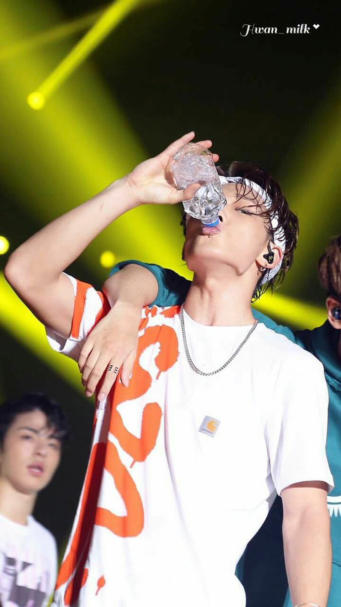 Day 6 - Bobby Drinking Mianhae for this thread inaccurate numbers since i cant think straight with Bobby lol. Just leaving these pics here & think what you want to think about it. The last pic though is tip  why i cant think straight lol #Bobby  #iKON  #30DaysBiasChallenge